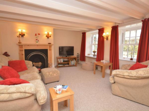 3 bed in Rock STMIN
